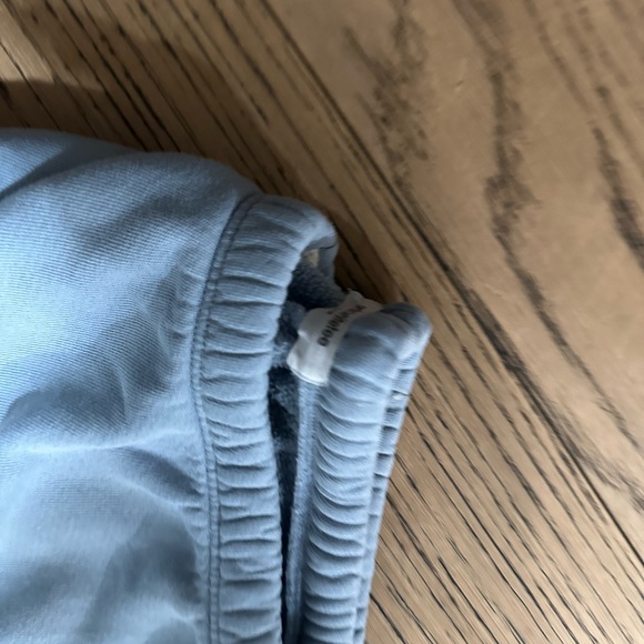 Perfectwhitetee Perfect white tee easy fleece Stevie sweatpants
Set of 4 - Picture 5 of 5